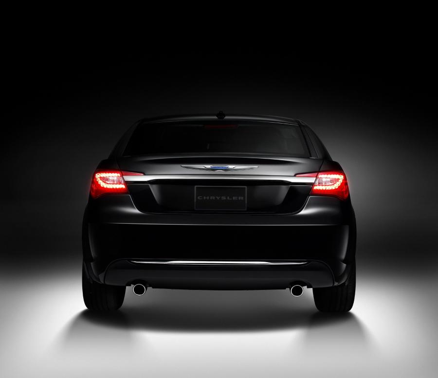  Chrysler 200 2011 года  (фото 9 из 122)
